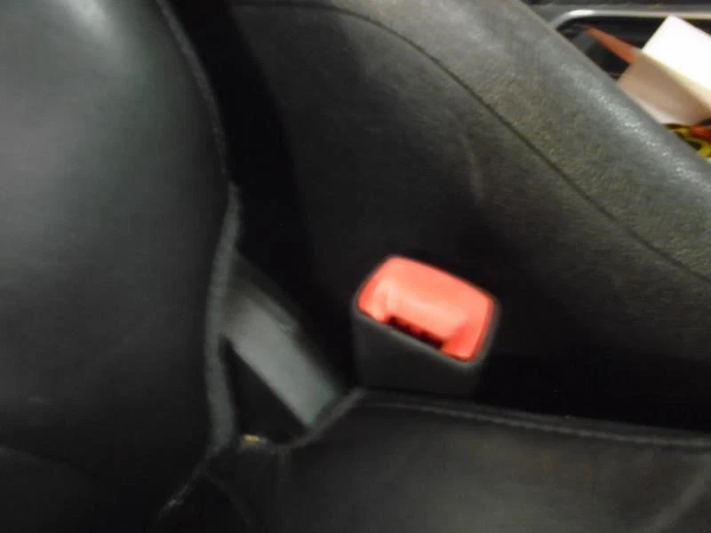 Seat Belt Front Bucket Driver Buckle Fits 07-09 ACADIA 1807427 - Image 1 of 1