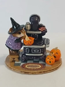 Wee Forest Folk M-185 the Old Black Stove 1992 Halloween OHNE Box *Retired* - Bild 1 von 6