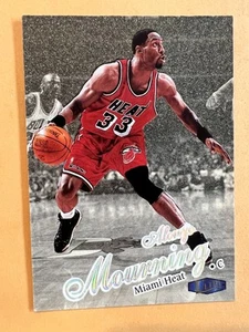 1997-98 Ultra Gold Medallion #60G Alonzo Mourning MIAMI HEAT - Picture 1 of 2