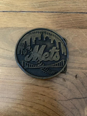New York Mets Belt Buckle 2.5 Inches Diameter Cast Metal Cover