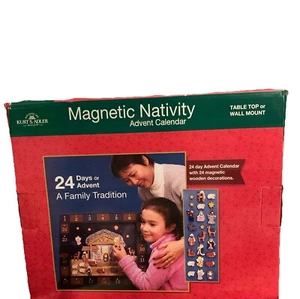 Kurt Adler J3767 Adventskalender Krippe aus Holz mit 24 Magnetteilen - Bild 1 von 21