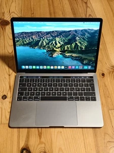 MacBook Pro 13, 16GB RAM, 512GB SSD, TouchBar, Space Grau. - Bild 1 von 17