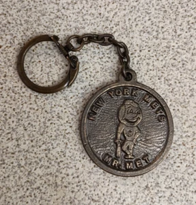 NEW YORK METS Mascot The Original Mr Met Key Chain Key Ring SHEA STADIUM NY RARE - Picture 1 of 5