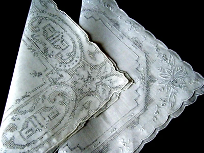 Antiguo 2 Pañuelos Boda Aguja Encaje y Diseño Combo Emb/er Lujoso Foto 1 de 4