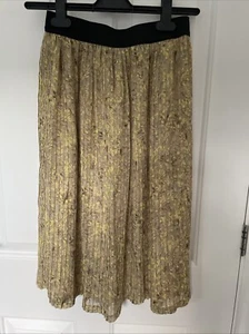 Next Women’s Size 6 Floral Beige & Yellow Pleated Skirt Over The Knee - Picture 1 of 2