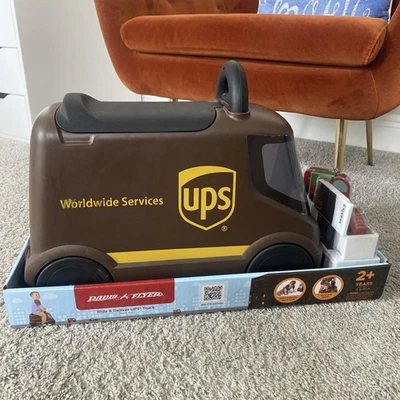 Camión de reparto Radio Flyer UPS nuevo Foto 1 de 4