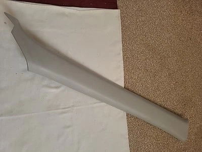 Rover 400/45 Mg Zs Honda Civic Mb diestro A acabado de pilar EMB000580LPY Foto 1 de 2