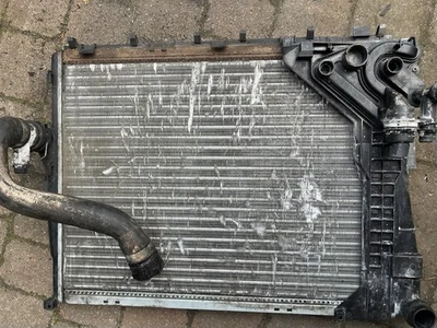 E46 330Ci Sport 2005 Radiador y Manguera Superior Y Manguera Calefactora Foto 1 de 2