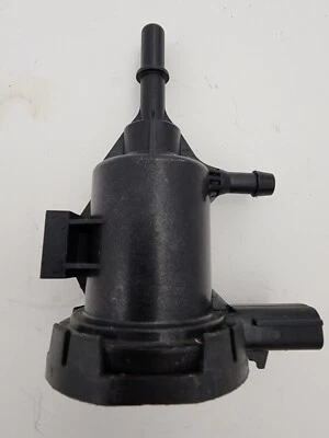 Válvula de purga lineal Chrysler Dodge 2008-2019 usada OEM Mopar 4891738AA Foto 1 de 4