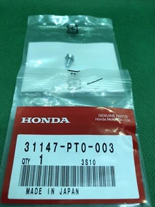 ST1100 PAN EUROPEAN New Genuine Honda Alternator Screw &Washer 31147-PT0-003 - Picture 1 of 10