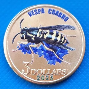 Isla Malaita 3 dólares 2025 UNC Avispón Europeo Vespa Crabro Insecto Coloreado - Imagen 1 de 2