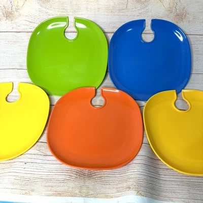 Juego de 5 platos de fiesta con soporte para copa de vino retro de melamina para comedor al aire libre Foto 1 de 4