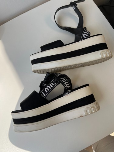 MIU MIU Sandali Miu neri nylon plateau cinturino alla caviglia logo slingback zeppa taglia 5