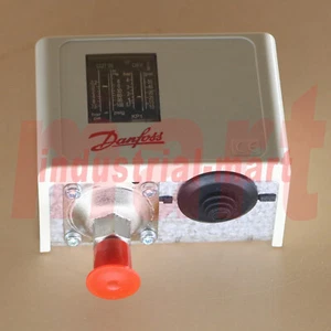 One New KP1 060-110166 Danfoss Pressure Switch - Picture 1 of 5