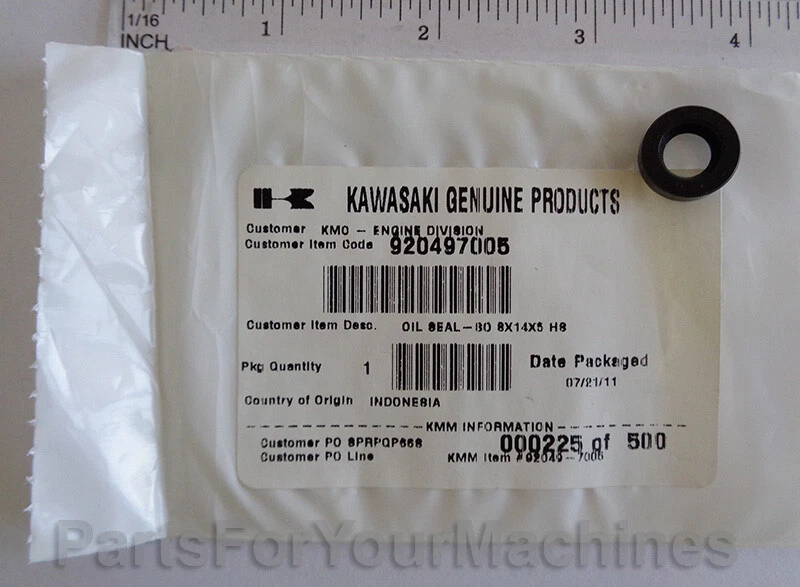 OEM KAWASAKI GOVERNOR SHAFT SEAL, 8X14X5, FR651V  FR691V  FS481V  FS600V, 11D15 - Image 1 of 1