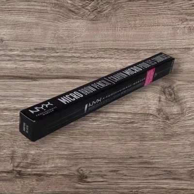 NYX Maquillaje Profesional MICRO LÁPIZ DE CEJAS IMPERMEABLE #08 Negro FÓRMULA VEGANA Foto 1 de 4