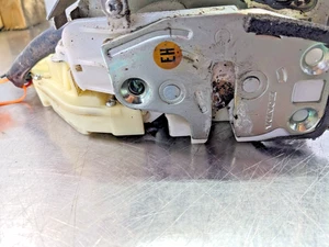 HONDA JAZZ DOOR LOCK MECH FRONT NEARSIDE LEFT FRONT LEFT  (2001 - 2008) - Picture 1 of 9