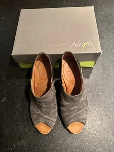 Naya Genesis Graphite All Leather Wedges Shoes Size 9 Boho - Picture 1 of 6