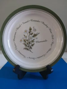 Corelle Thymeless Herbs Luncheon Plate 8 1/2" Chamomile USA - Picture 1 of 2