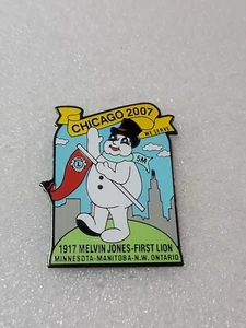 Club de Leones Chicago 2007 We Serve Snowman 1917 Melvin Jones primer pasador león - Imagen 1 de 4