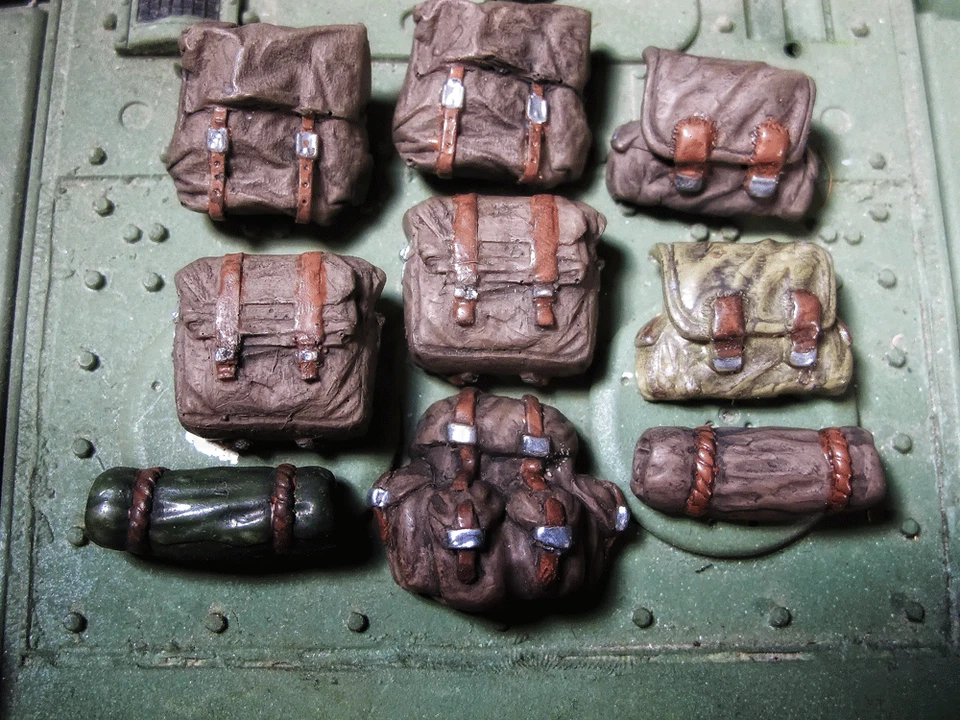 WWII Wehrmacht US Army Tasche Plane Rucksack Rolle RC Panzer Zubehör Set 1/16 - Bild 1 von 1