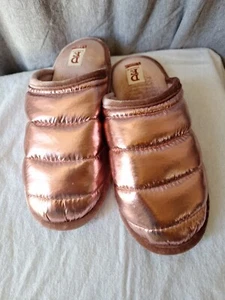 Zapatillas sin cordones DEARFOAMS rosa metálico-talla. MED 7-8 ¡NUEVO! - Imagen 1 de 7