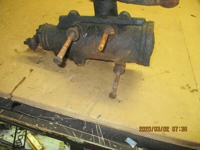 Pontiac Grand Prix 1967 convertible caja de dirección Foto 1 de 3