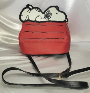Peanuts Snoopy Red Dome Xbody Bag W/3d Applique Vegan Pebbled Leather Adj Strap - Picture 1 of 6