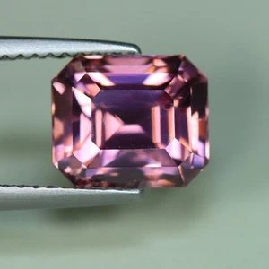 4.93 Cts_Fantastic Best Lustrous_100 % Natural Unheated Pink Zircon_Srilanka - Picture 1 of 4