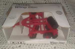 Ertl Wing Disc 1/32 rot 1988 - Bild 1 von 6