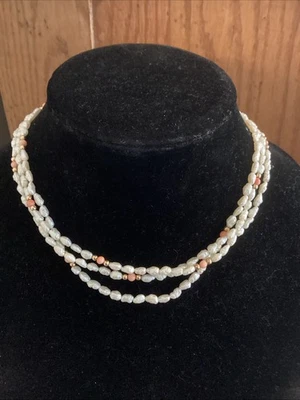 Collar de perlas de agua dulce Foto 1 de 4