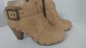 Vintage Sanita Tan Wood Heel Leather Clog Bootie Shoes Sz 37 - Picture 1 of 12