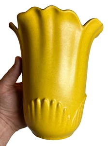 Vintage Mid Century Stangl Vase 3262 Yellow Matte Art Deco Scalloped New Jersey - Picture 1 of 16