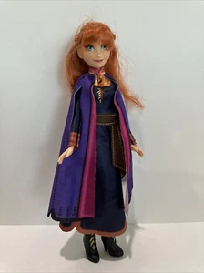 Muñeca Disney Hasbro Frozen II Singing Anna 2018 Hasbro Sound funcionando con atuendo - Imagen 1 de 9