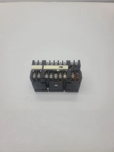 GENERAL ELECTRIC CR120AD04441AA INDUSTRIAL Relay G23 - Picture 1 of 4