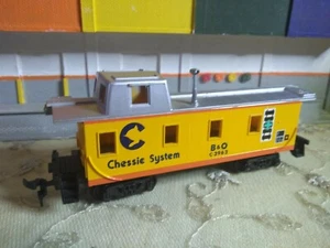 V6 HO Scale Train Car CABOOSE B & O C-3963 CHESSIE SYSTEM HORN HOOK COUPLER - Picture 1 of 1