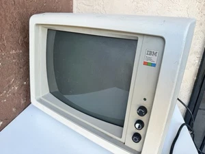 Vintage IBM 5153 Color Display Monitor - Powers On - Picture 1 of 12
