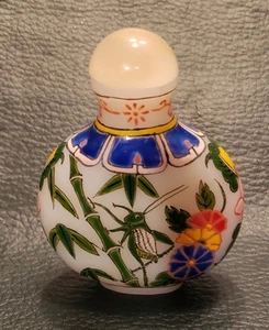 Chinese Glass Painted Snuff Bottle, Gu Yue Xuan Mark (古月軒)Cicada Flowers Bamboo - Picture 1 of 7