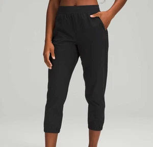 Corto de chándal Lululemon Adapted State de tiro alto negro talla 10 nuevo con etiquetas - Imagen 1 de 5