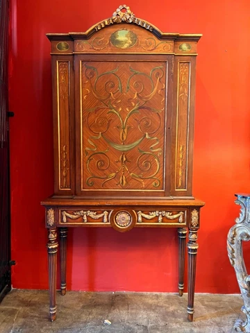 Italian Handpainted, Carved and Parcel Gilt Neoclassical Cabinet Cover
