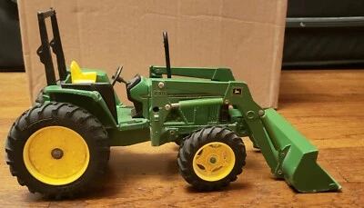 Vintage ERTL John Deere 6400 Die Cast Tractor W/#640 Loader Fast Shipping  - Image 1 of 4