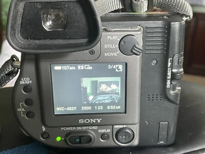 Sony MVC FD95 Mavica 2.1MP 20x Digital Camera Manual Bag Charger Batteries Disc - Image 1 of 4