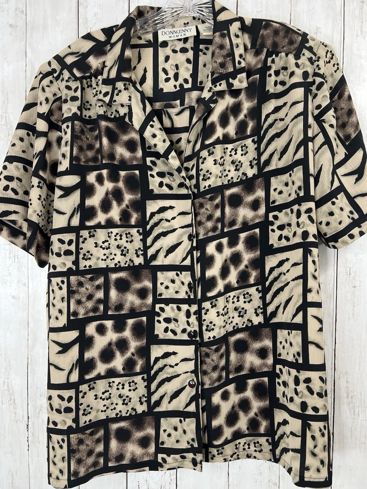 Camisa DonnKenny 1X Botón Plus Blusa Estampado Animal Marrón Manga Corta Clara Foto 1 de 4
