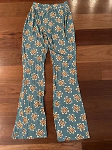 Full Tilt Women Pants Size XS Green Flare Floral Print - Picture 1 of 6