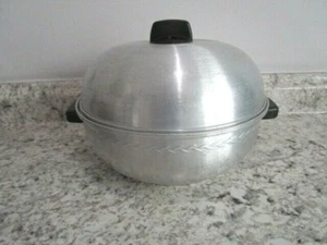 Horno para servir vintage West Bend aluminio Bun Warner - Imagen 1 de 5
