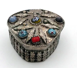 Boîte à pilules pilulier éléphant métal ciselé perles de verre Rajasthan Inde - Imagen 1 de 2