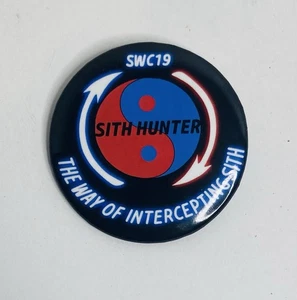 SW 19 Sith Hunter Star Wars Celebration 2019 Pinback Button - Bild 1 von 2