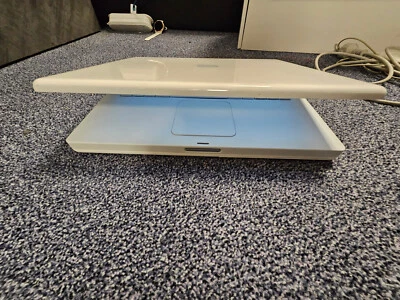 Apple iBook g4, PowerPC 6.7, Radeon  1,0 GHz, 256MB RAM, 40 GB HDD, M9418 D/A - Bild 1 von 4