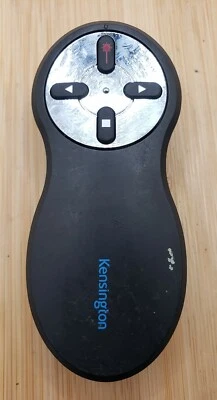 Presentador inalámbrico Kensington con puntero láser rojo (K33272WW) funciona sin dongle Foto 1 de 4