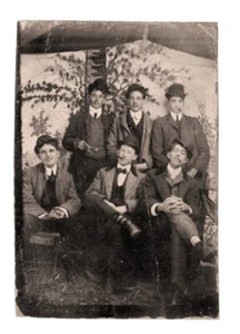1880s Five Happy Young Men Cigars 1/6 Victorian Tintype Gay Interest Group Photo - Imagen 1 de 4